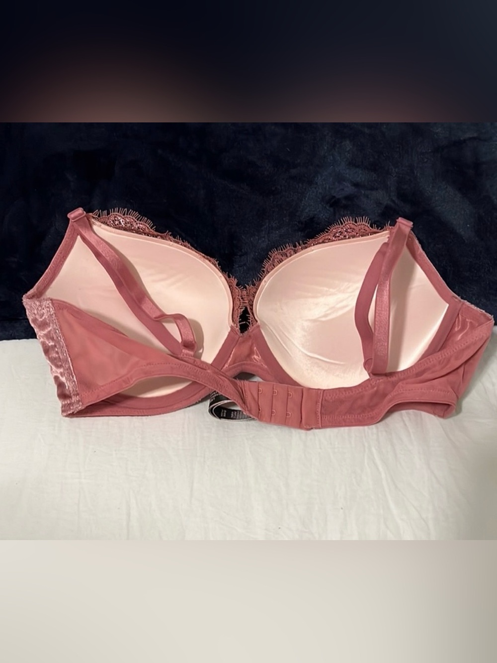 Victoria’s Secret Lace Push-Up Bra - Picture 3 of 5